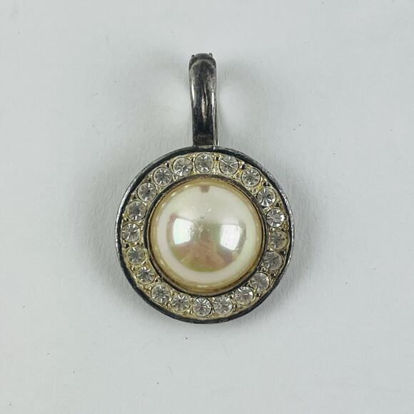 Vintage Roman Faux Pearl Rhinestone Silver tone Pendant for Necklace Round 1" Sc - Picture 2 of 16